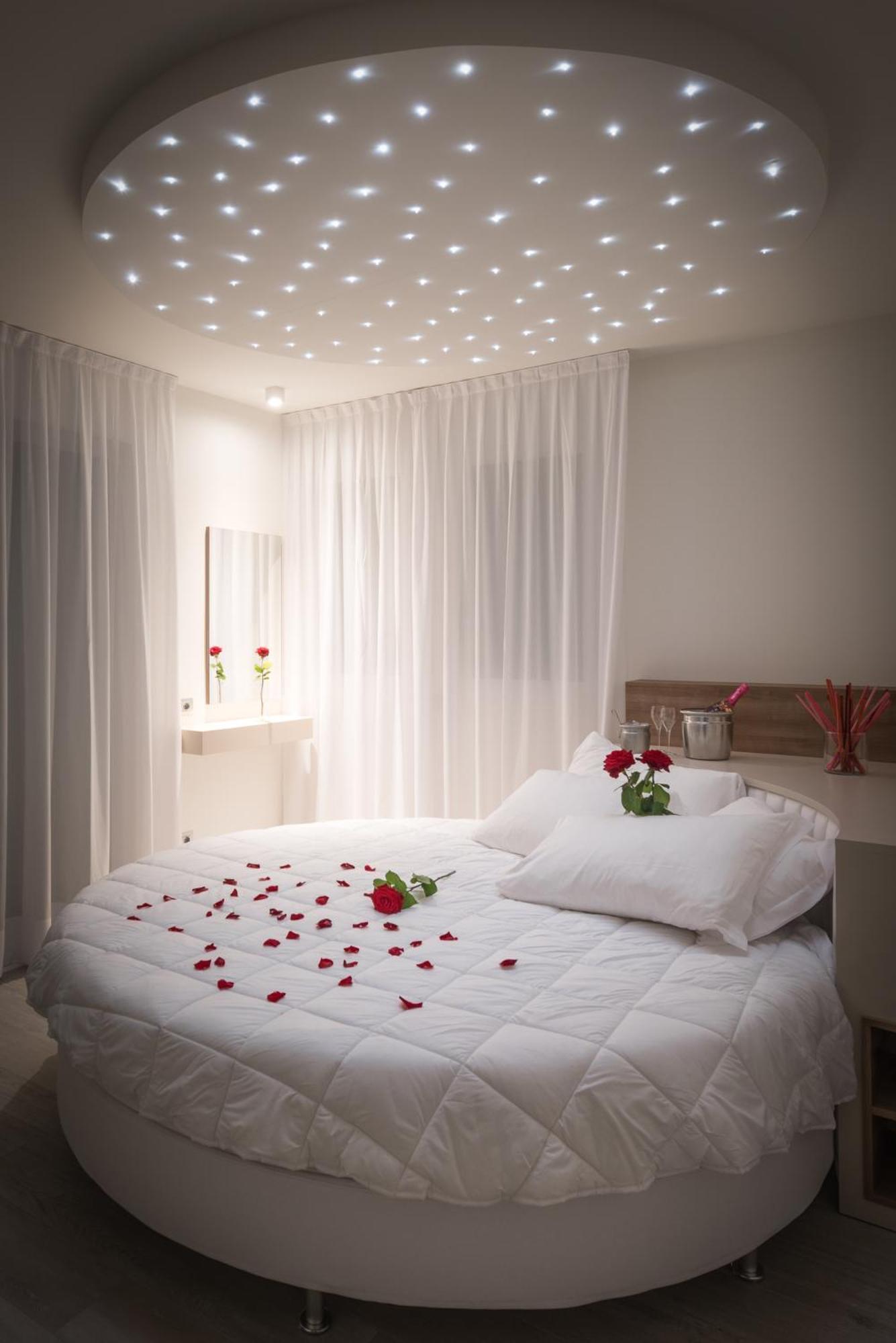 Hesperia Hotel & Residence ลิโดดิเยโซโล ภายนอก รูปภาพ