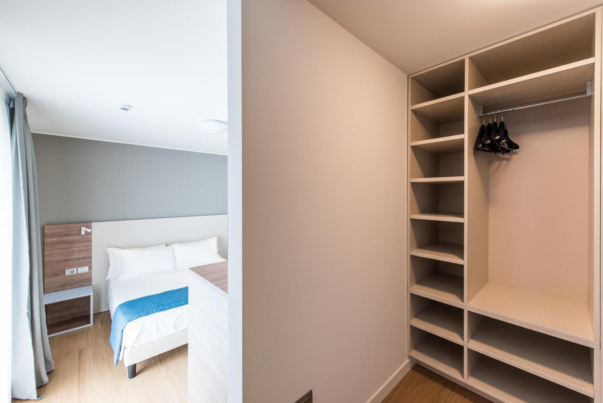 Hesperia Hotel & Residence ลิโดดิเยโซโล ห้อง รูปภาพ